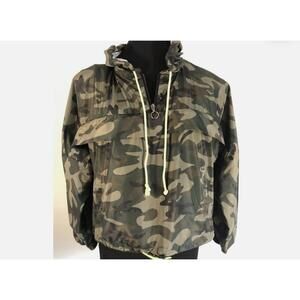 Camo Cropped Windbreaker Size L Juniors  or M Women’s camouflage hoodie